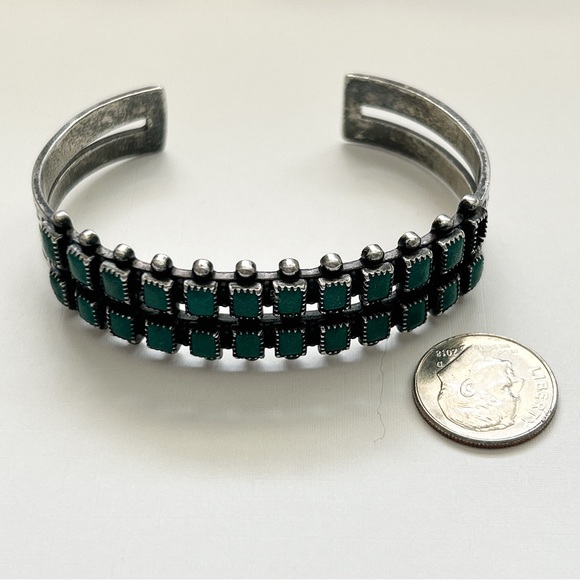 Vintage Zuni Green Turquoise Sterling Silver Cuff Bracelet - Picture 13 of 16